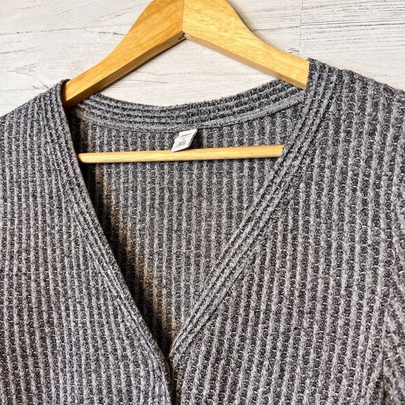 BP Top Womens Size Small Gray Nordstroms Button Down Waffle Knit V Neck Academia - Picture 12 of 15